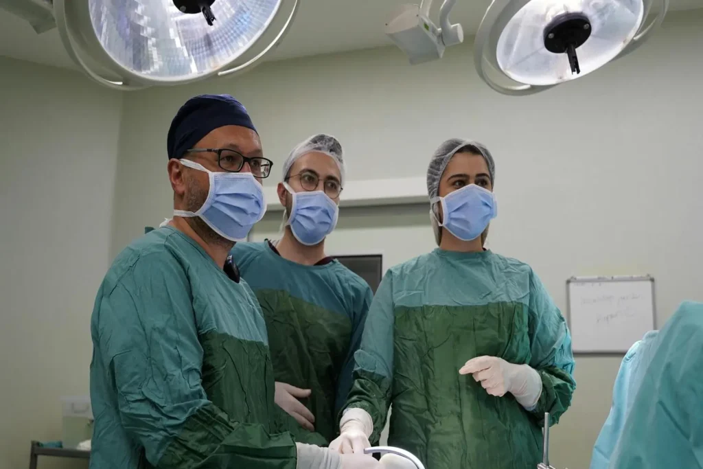 Mestrado em Técnico de Enfermagem de Centro Cirúrgico em Cirurgia Estética Integral 2