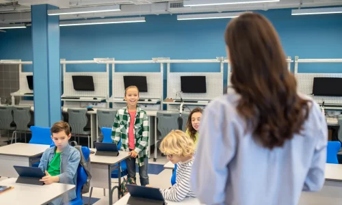 Diploma em Gestão de Centros Educacionais 1
