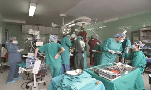 Mestrado em Técnico de Enfermagem de Centro Cirúrgico em Cirurgia Estética Integral 1